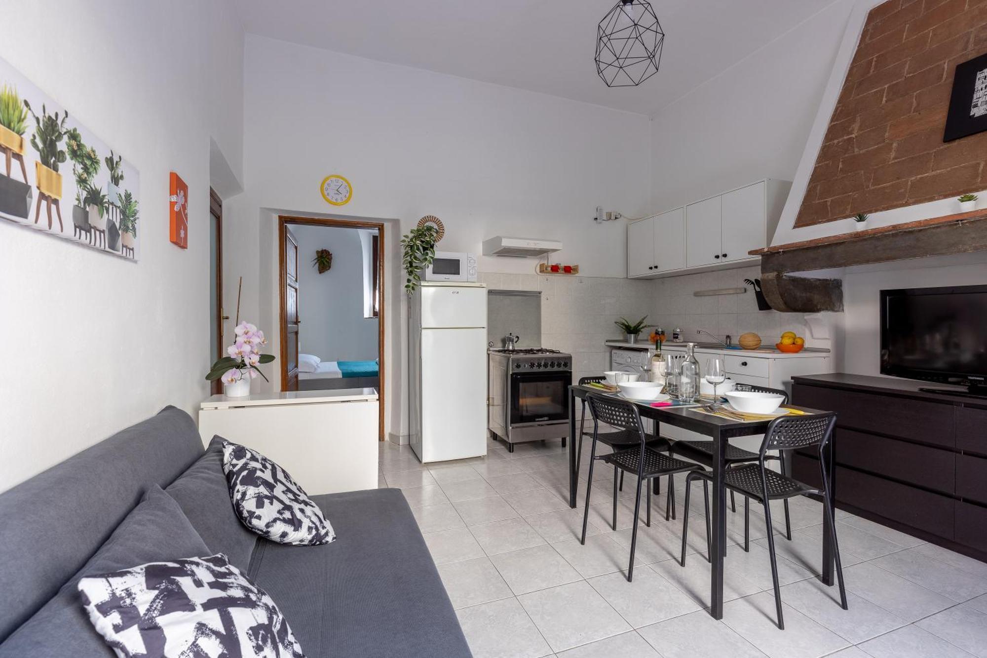Pisa Bright Apartment Near The Airport Buitenkant foto